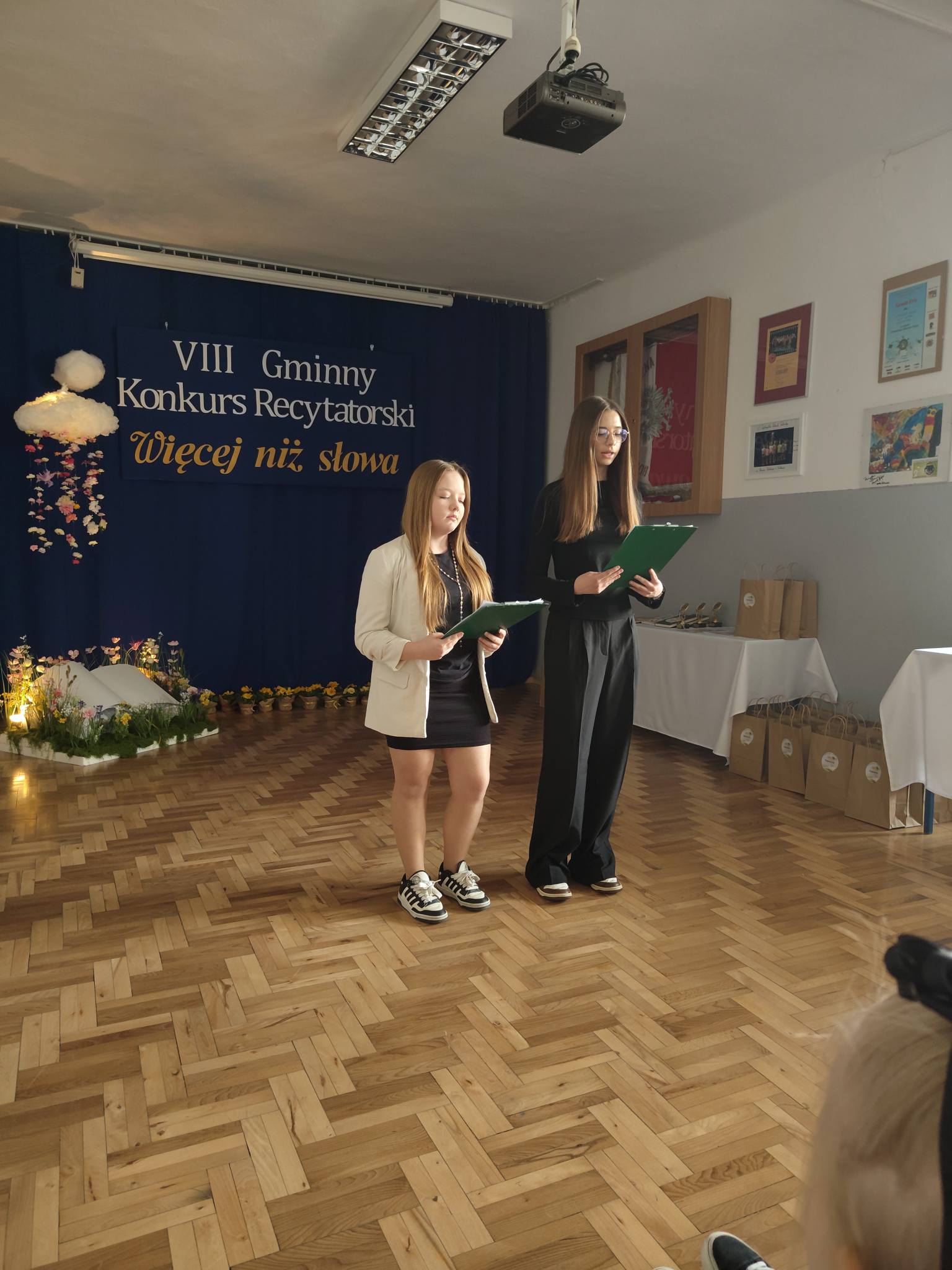 654697083 1439310621324880 277251645094467286 N