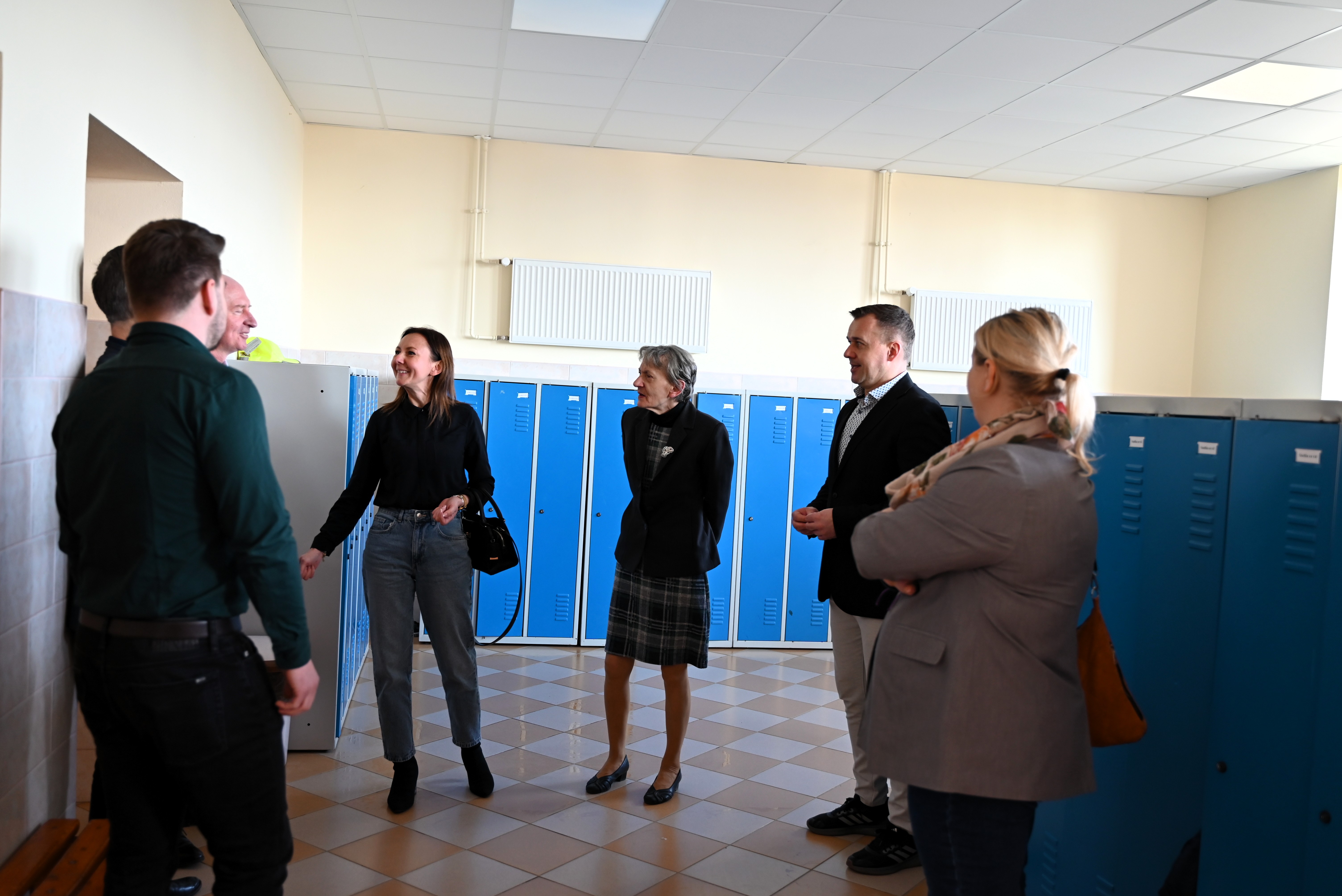 Wyjazdowe posiedzenie komisji w gminie Brzozów – przegląd szkół i inw…