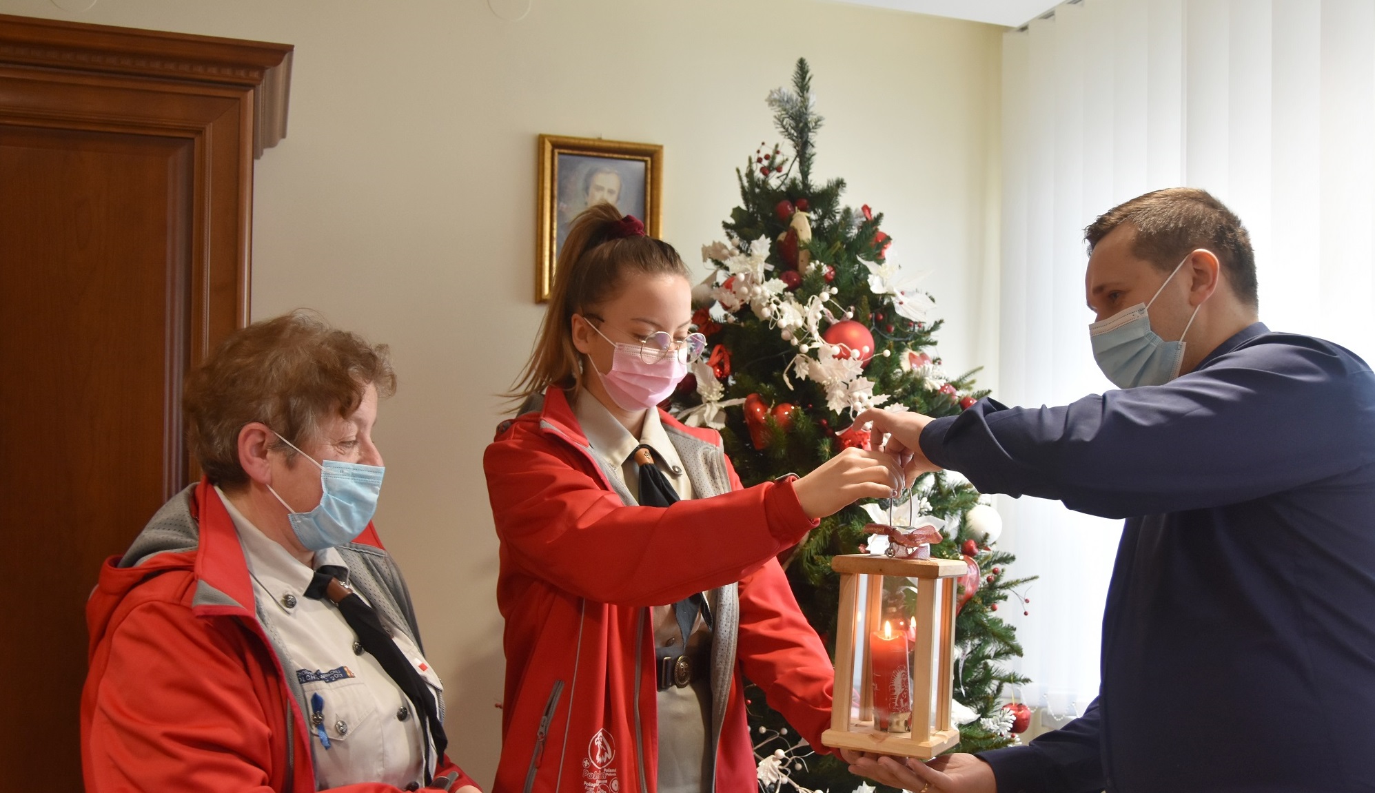 Harcerze przekazali Światło Pokoju Burmistrzowi Brzozowa