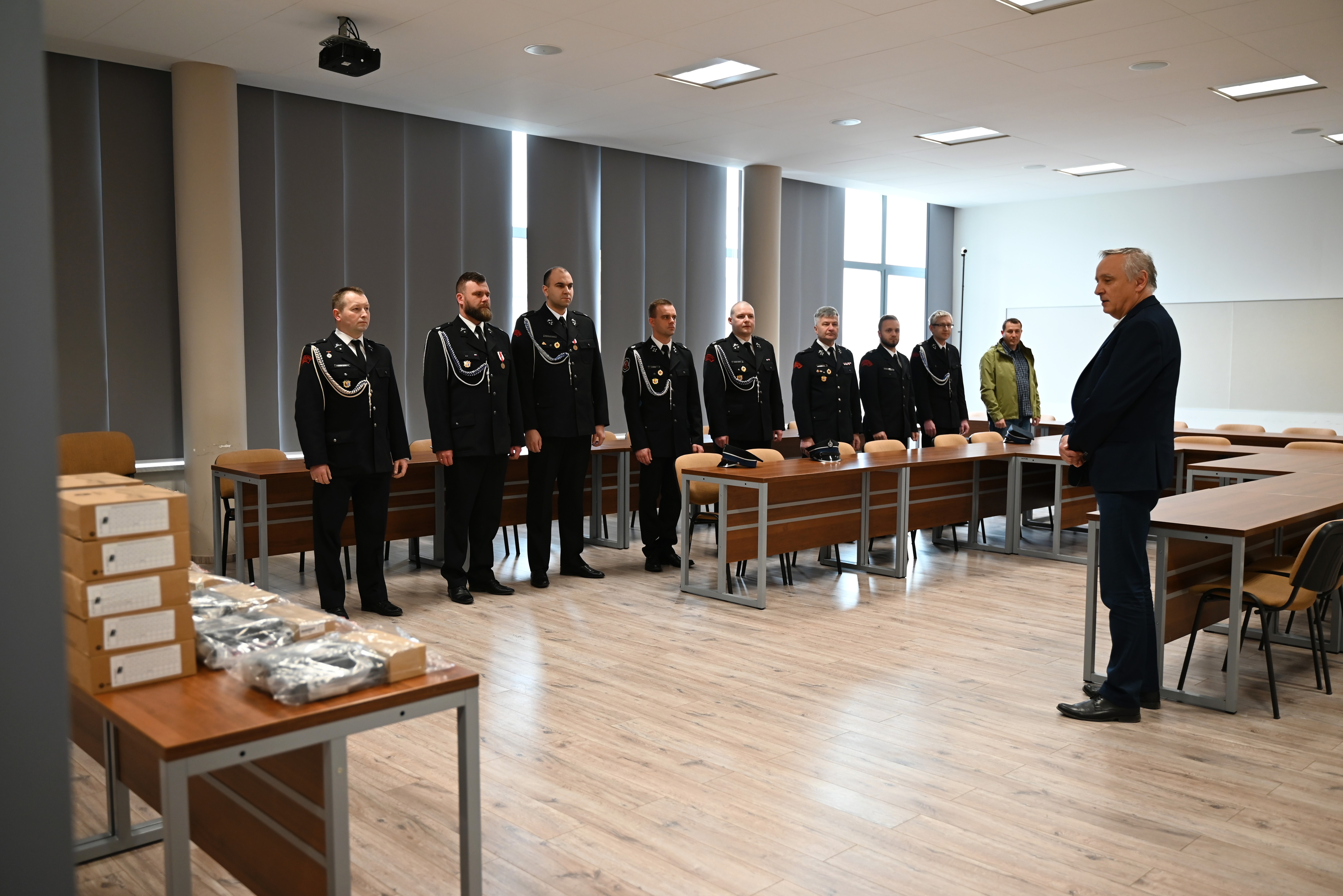 Nowy sprzęt łączności dla strażaków z gminy Brzozów