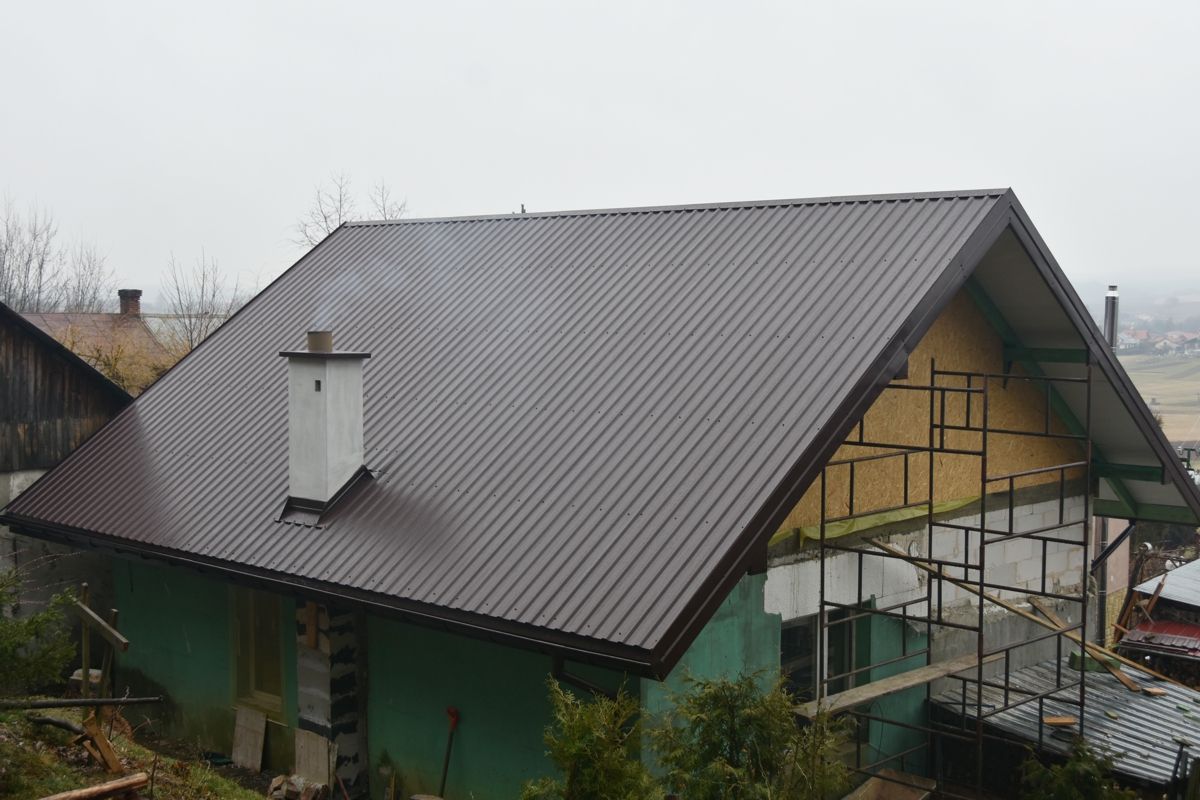 Gmina pomogła w odbudowie dachu