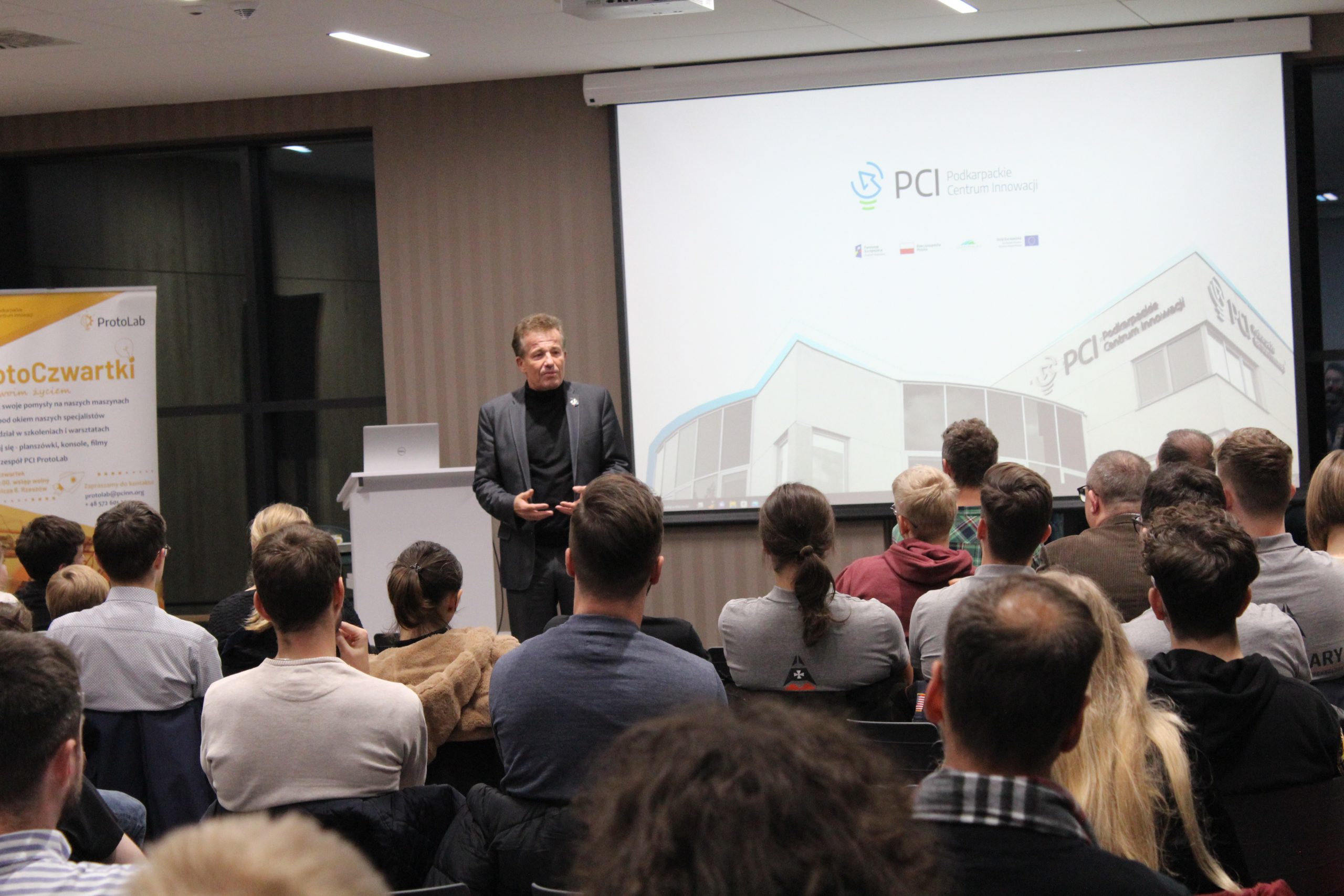 Spotkanie młodzieży z MCK „Ad Astra” z Arturem B. Chmielewskim – inżynierem NASA