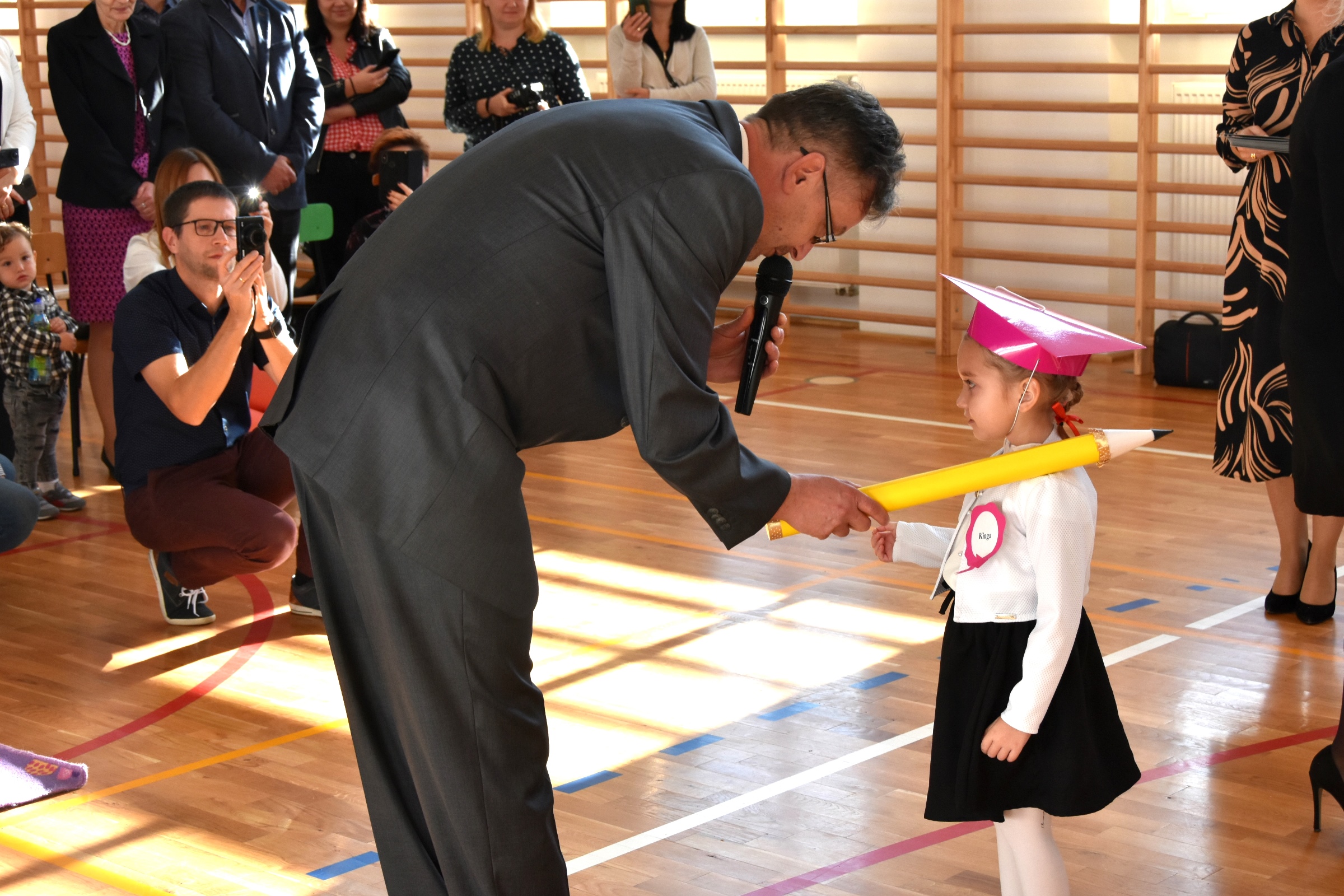 Pasowanie na uczniów w Szkole Podstawowej w Zmiennicy