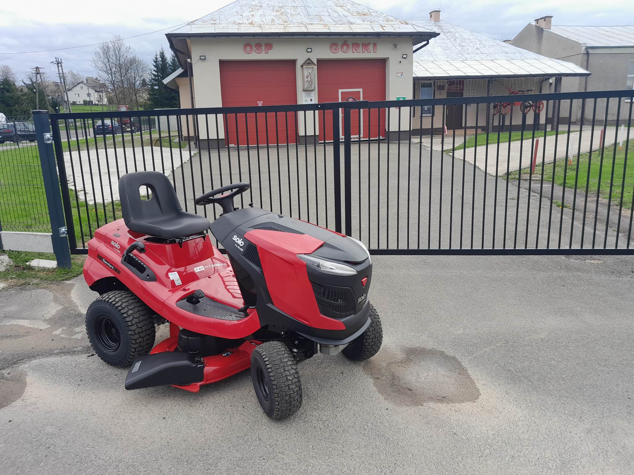 Zakup traktorka ogrodowego dla sołectwa Górki