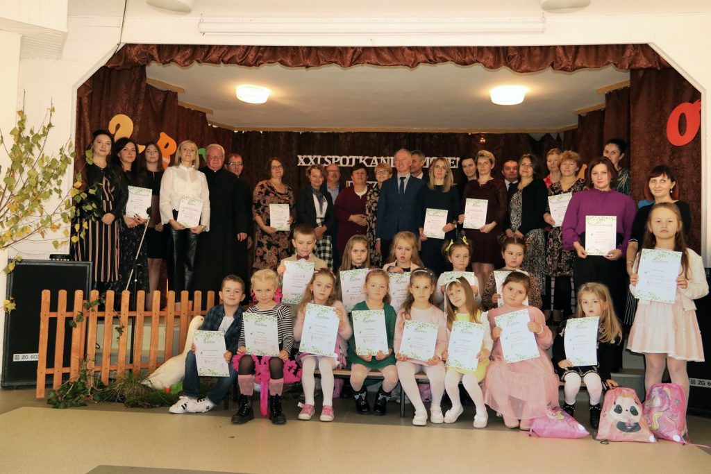 XXI SPOTKANIE Z PIOSENKĄ  „Spotkanie z poezją śpiewaną Juliana Tuwima”