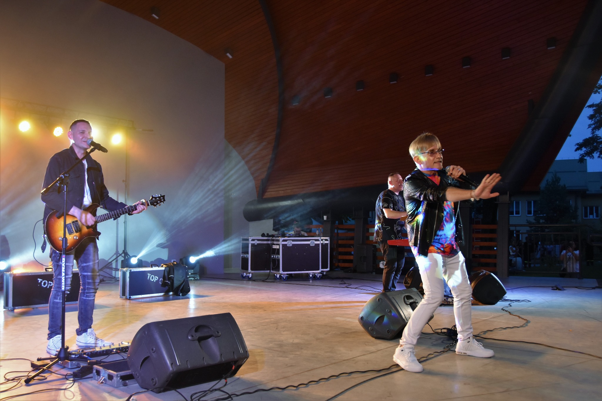 Niesamowity koncert zespołu Top-One w brzozowskim amfiteatrze!