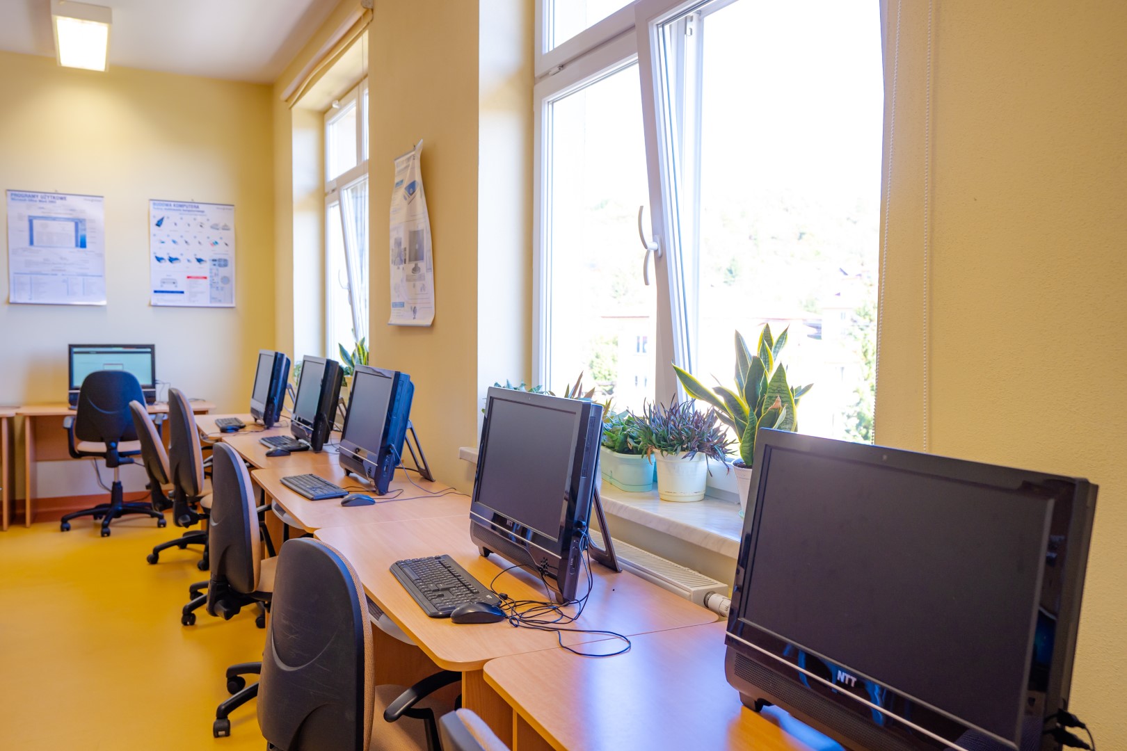 Ogromny grant na zakup nowych komputerów