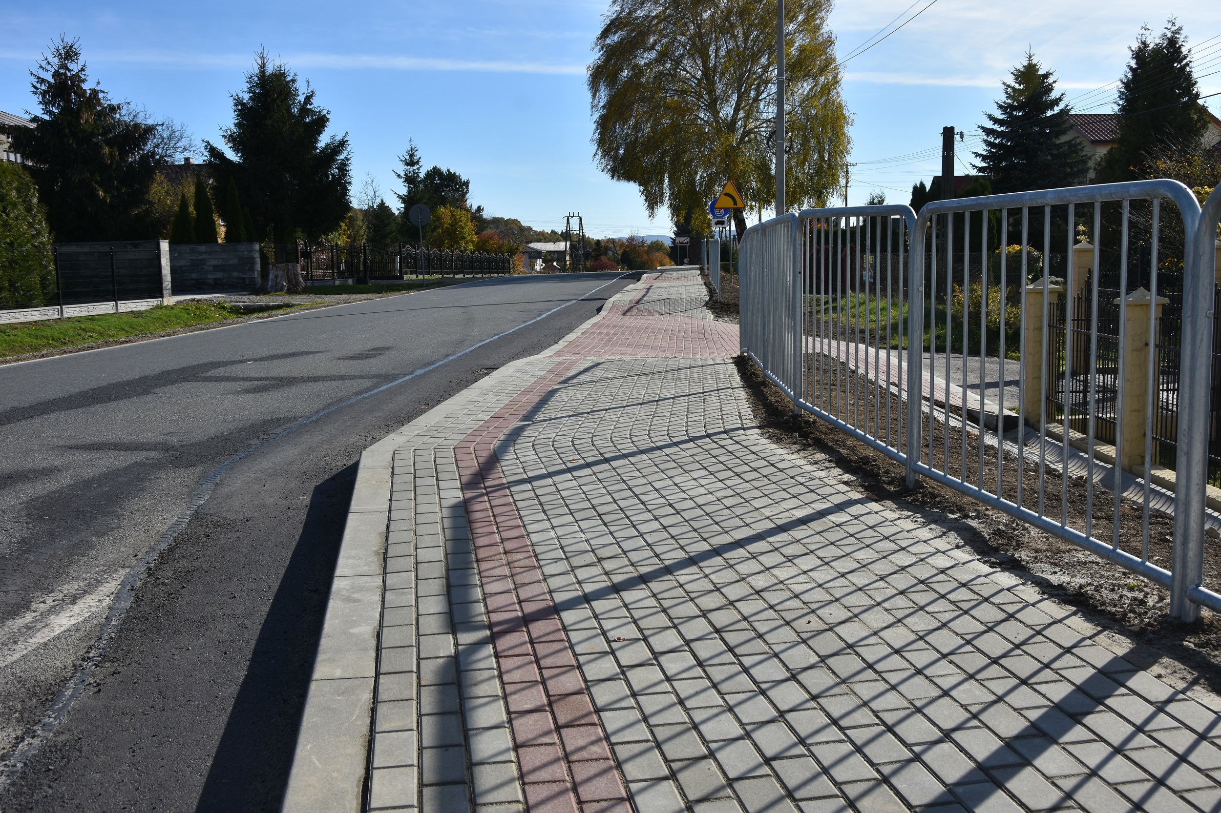 Kolejny odcinek chodnika w Turzym Polu gotowy