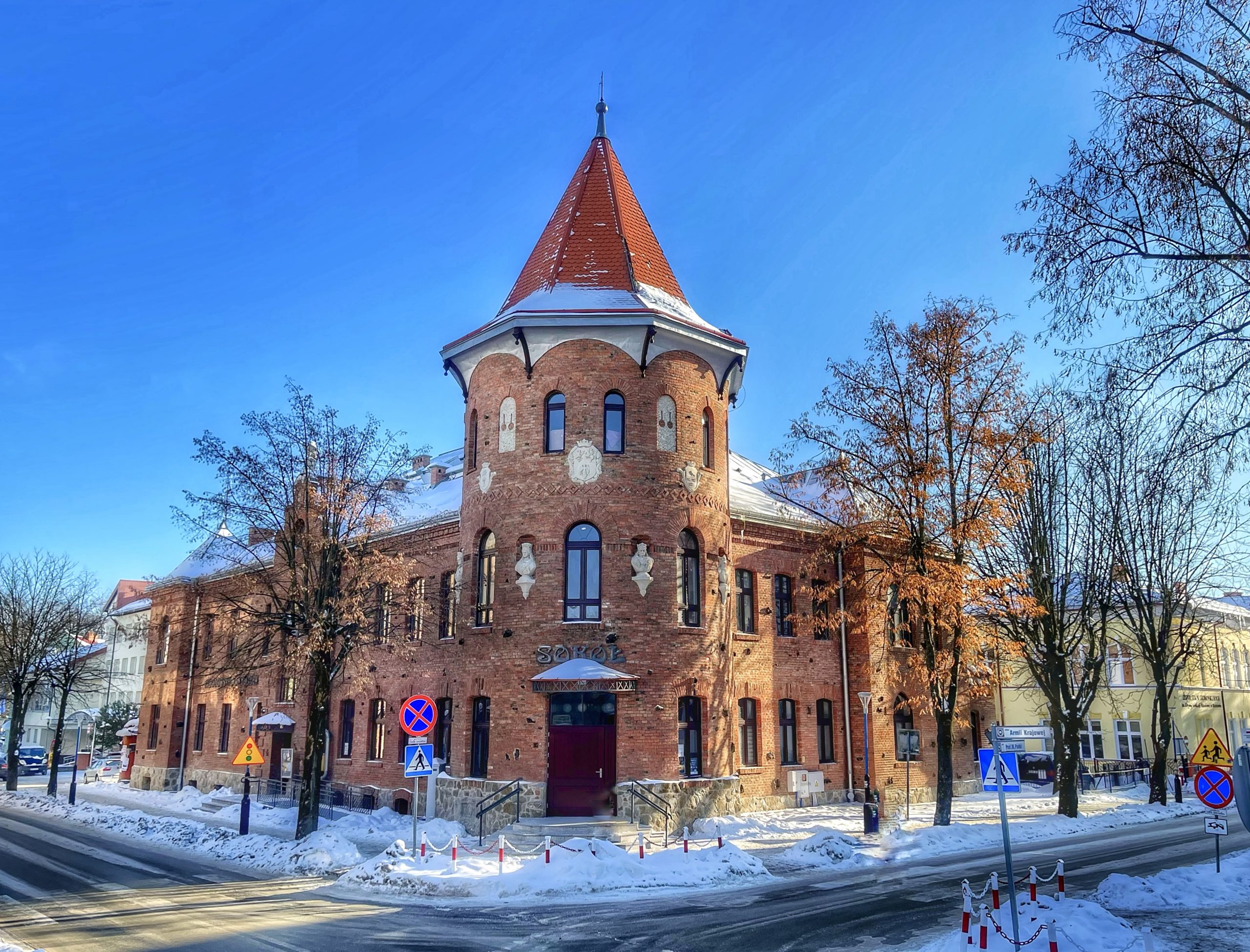MODERNIZACJA ROKU – KONKURS – ZAGŁOSUJ – BRZOZOWSKI DOM KULTURY „KINO SOKÓŁ”