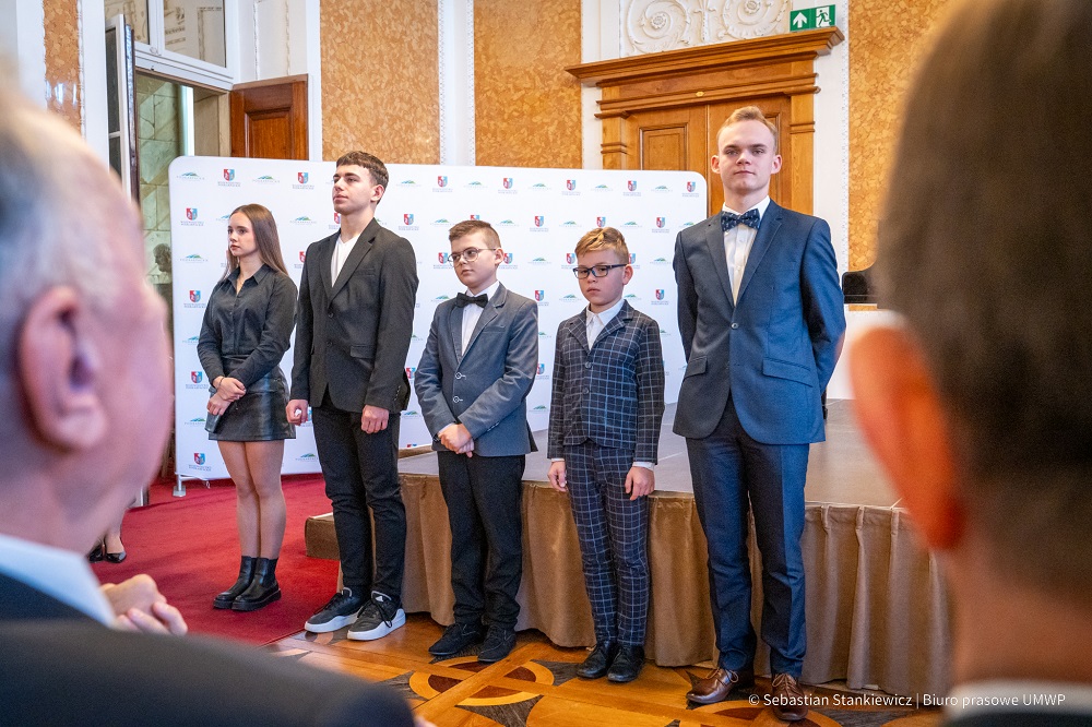 Młodzi artyści z Gminy Brzozów w gronie wyróżnionych przez Marszałka Województwa Podkarpackiego