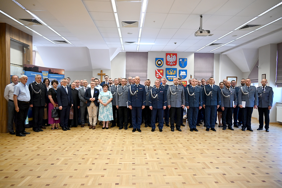 Burmistrz Brzozowa uczestniczył w obchodach Święta Policji w Brzozowie