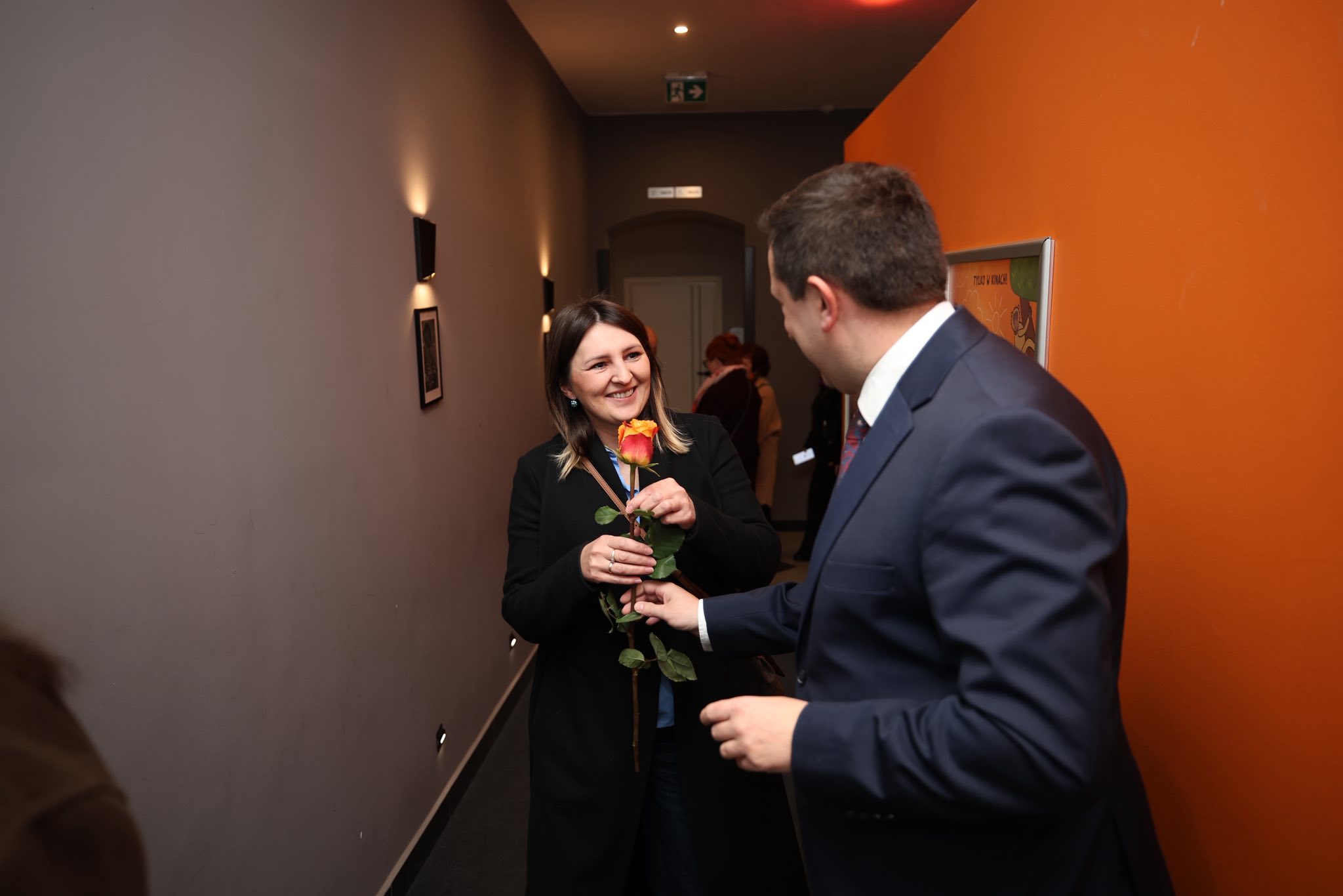 646961433 122180849210428663 6960509871489772095 N