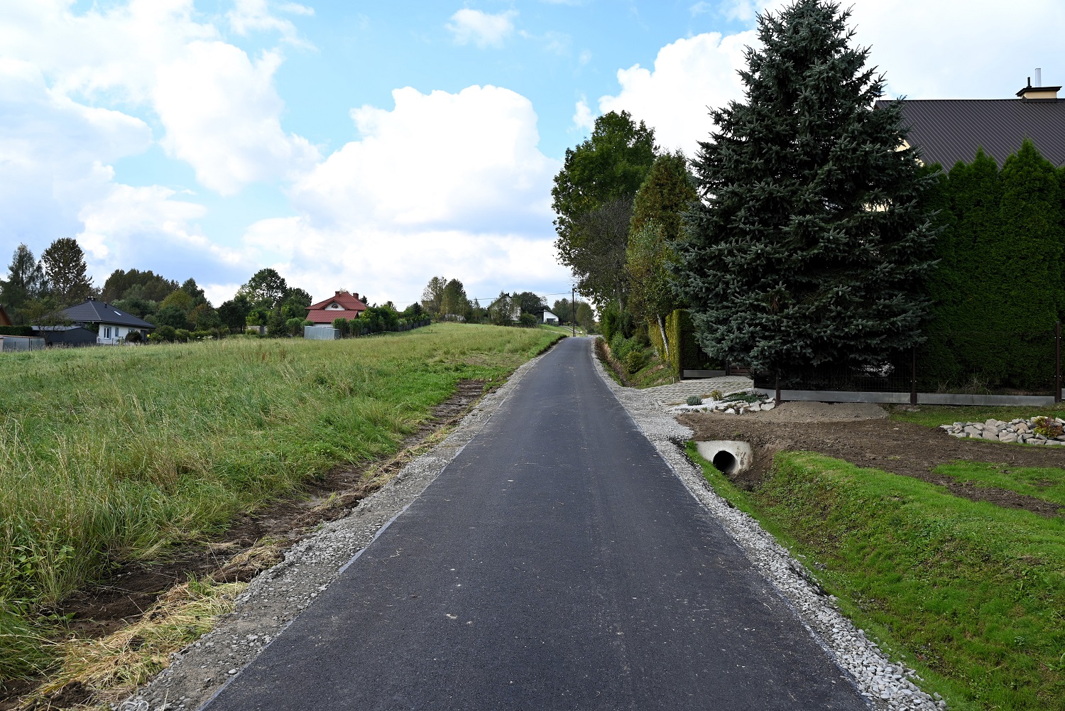 Nowa nawierzchnia drogi w sołectwie Humniska-Skrzyżowanie