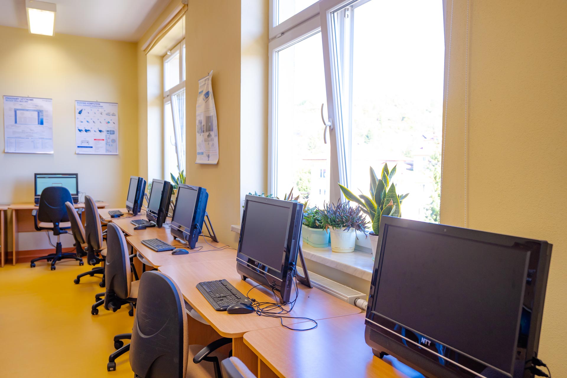 Prawie 800 tys. zł dla Gminy Brzozów z programu „Cyfrowa Gmina”