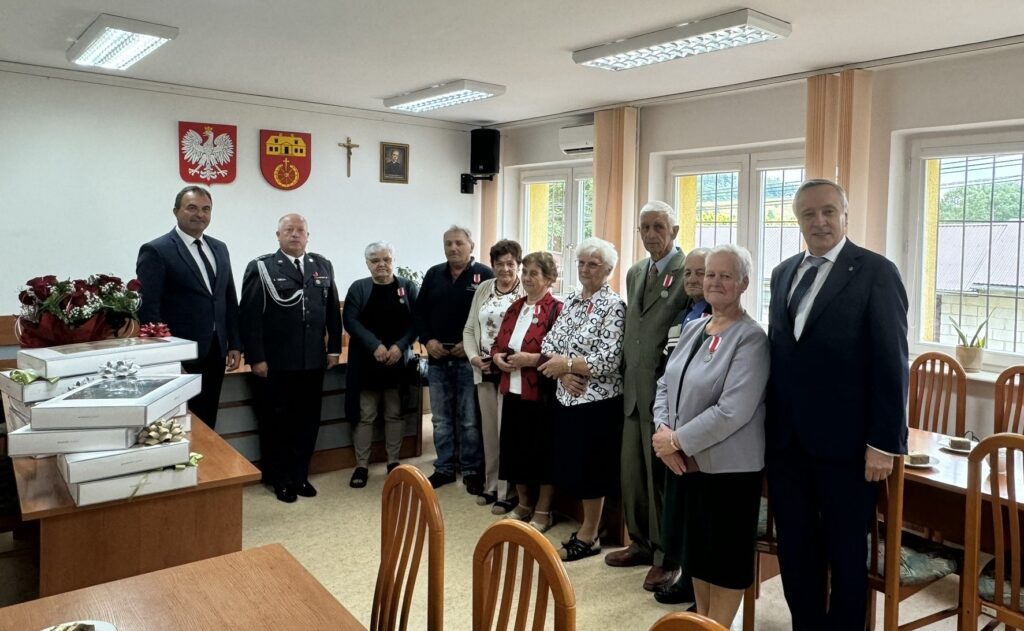 Srebrne Medale „Za zasługi dla obronności kraju”