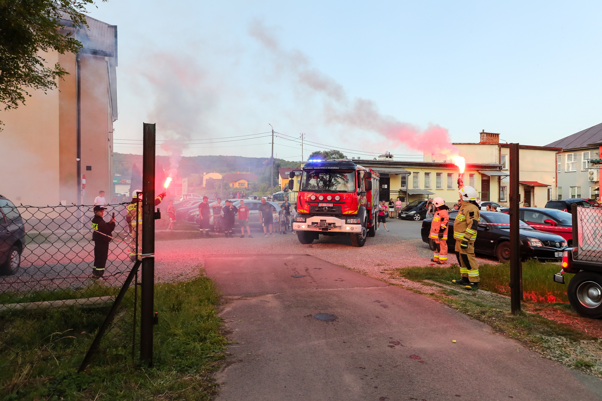 Nowy samochód dla OSP KSRG Grabownica Starzeńska