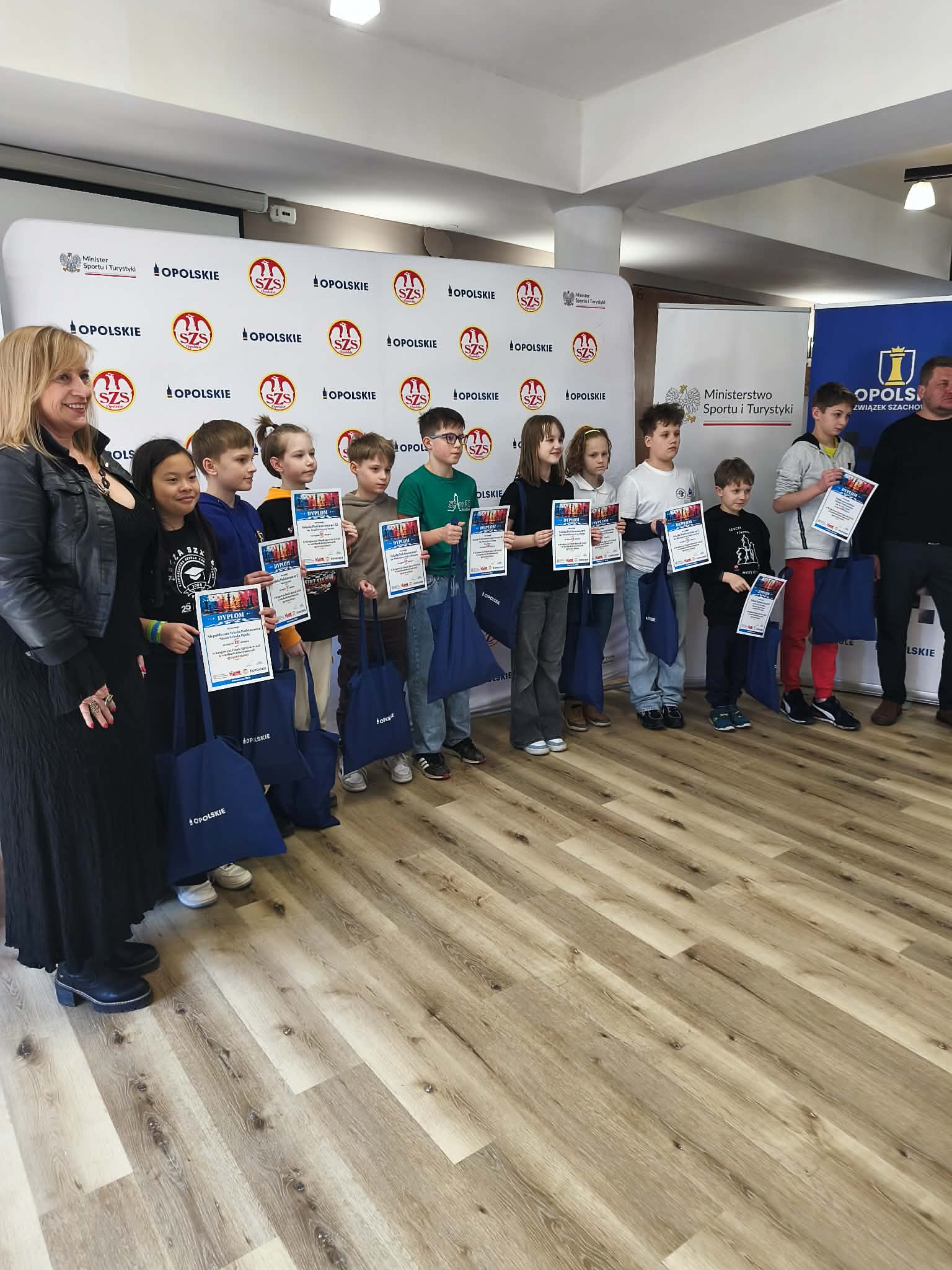 Ef42acdf 5C61 49E0 B021 0609A5a8c984