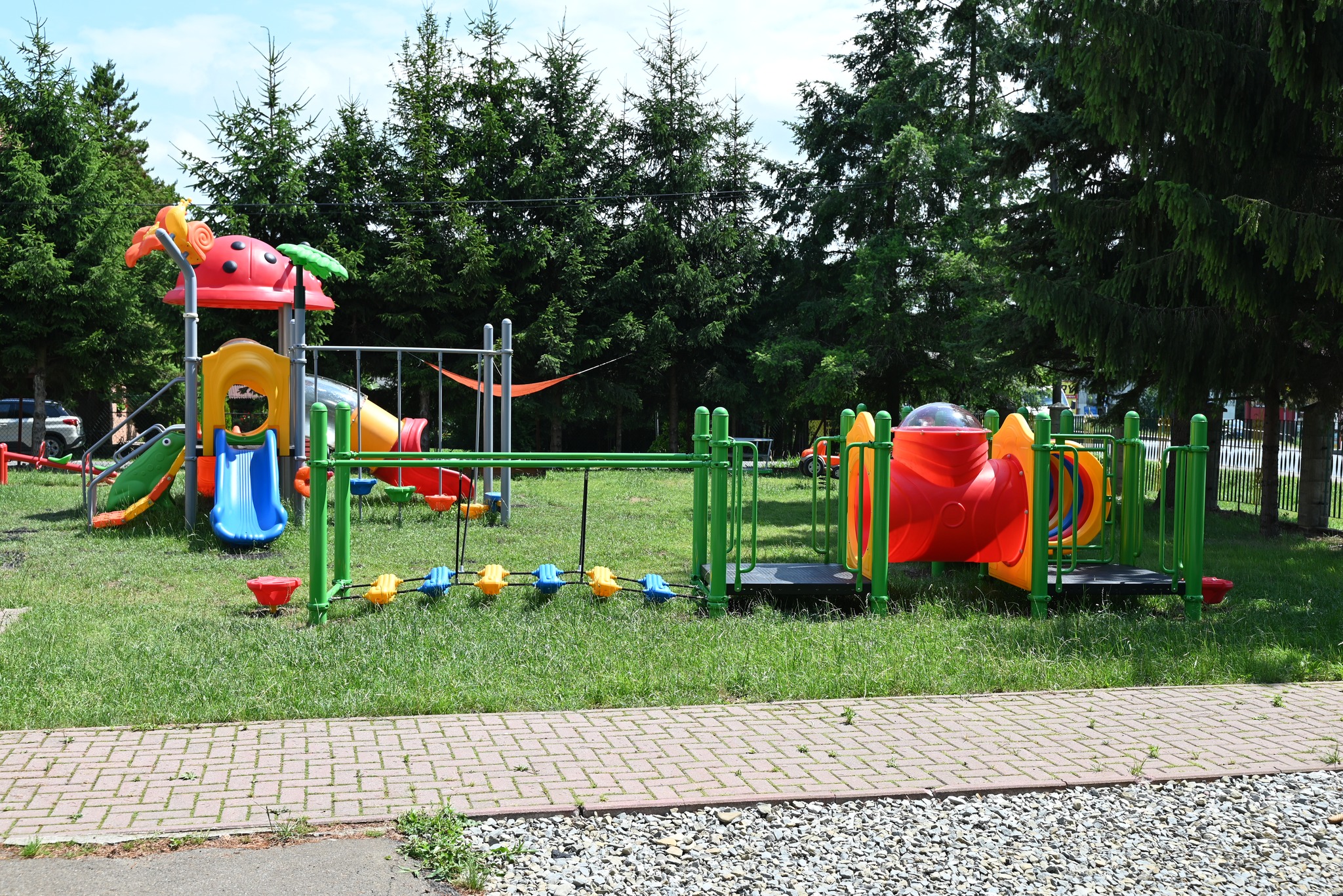 Nowe atrakcje na placu zabaw w Humniskach.