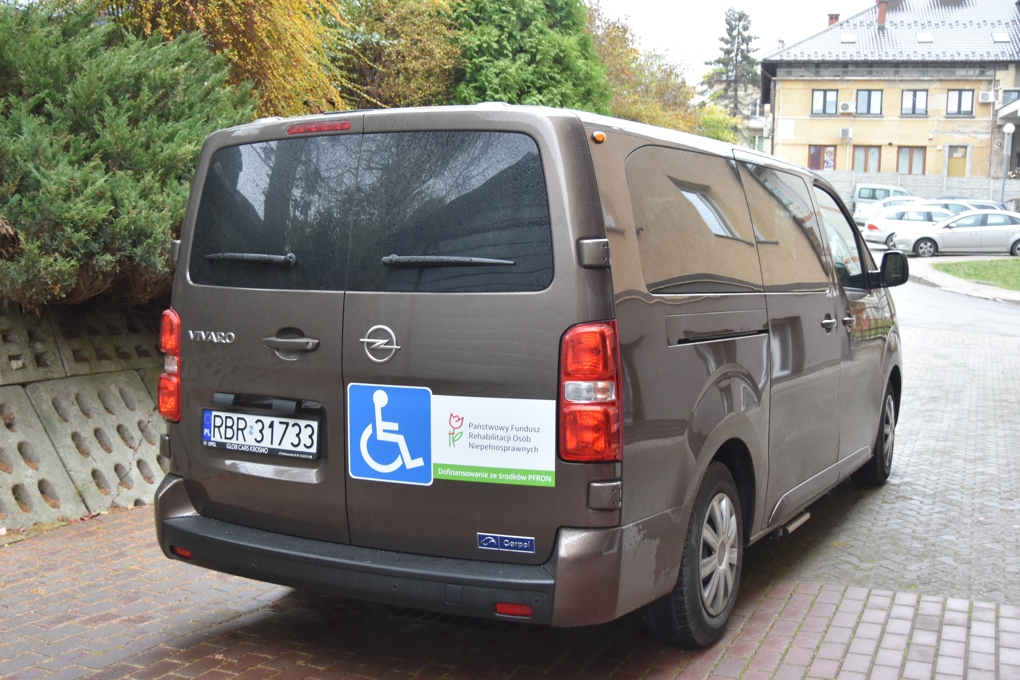 Nowy pojazd dla niepełnosprawnych pasażerów Gmina Brzozów