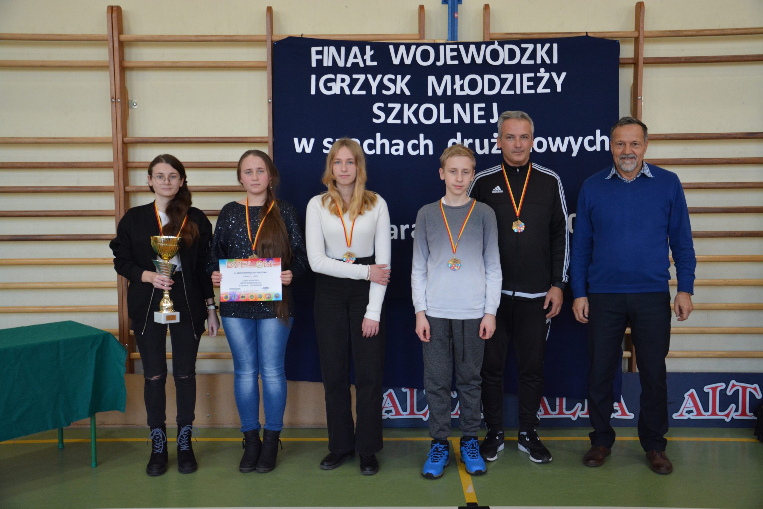 Finał Wojewódzki igrzysk młodzieży szkolnej w szachach drużynowych zwycięscy